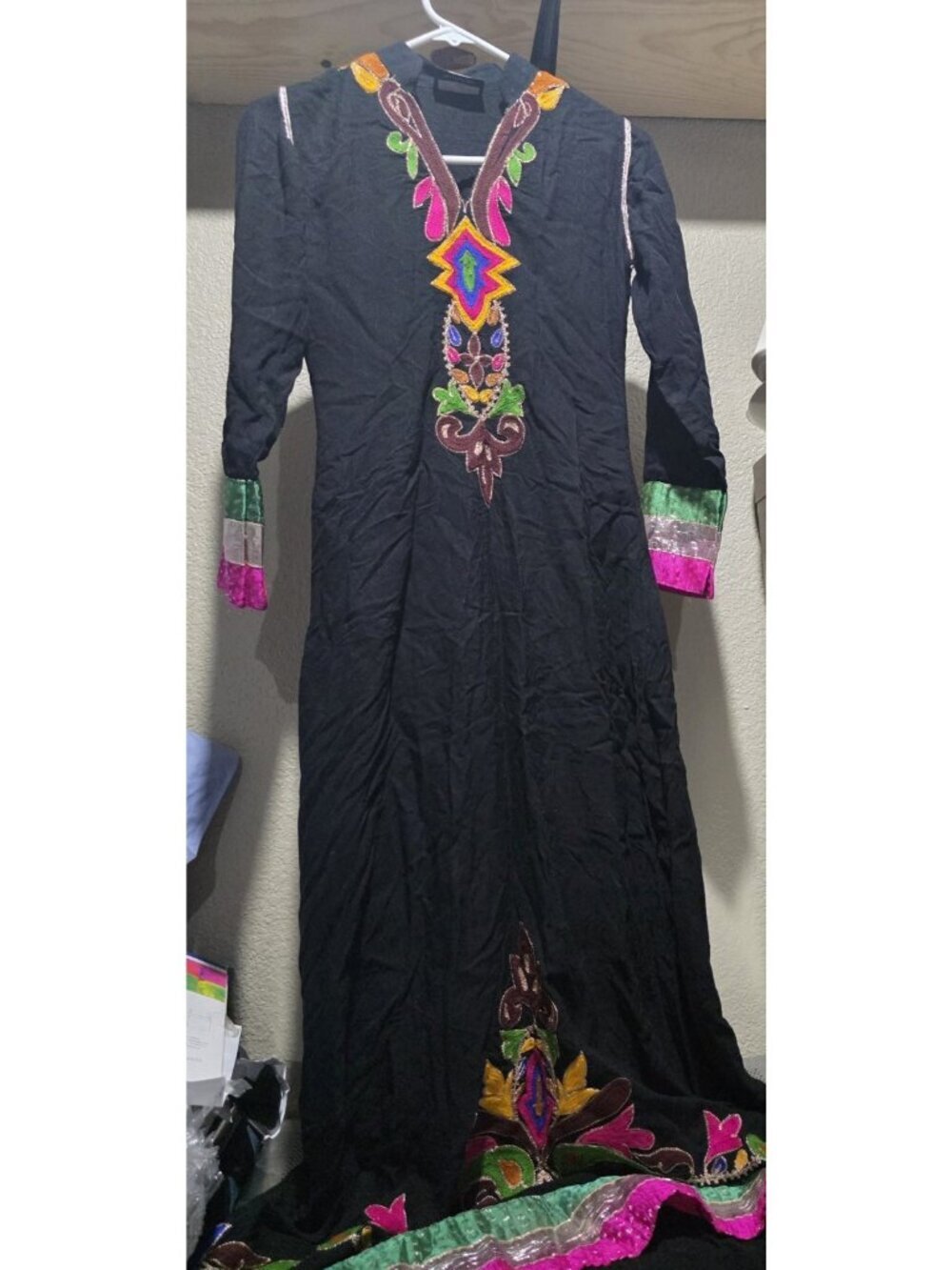 Sub Rans Collection Floral Embroidered Long Dress Middle Eastern Women's Small